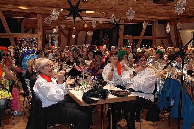 Bild 6: Die schönsten Bilder von der Frauenfasnet St. Nikolaus Markdorf