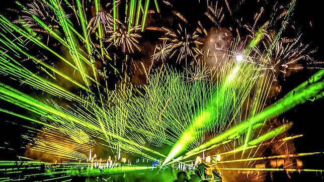 Lasershows, Pyroeffekte und Feuershows: Vom 23. bis 25. Juni richtet der SV Bermatingen auf seinem Vereinsgelände Open Air Shows von ...