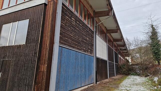 In dieser ehemaligen Gewerbehalle in Schmitzingen hätte ein Vereins- und Gebetsraum eingerichtet werden sollen. Der Eigentümer zieht ...