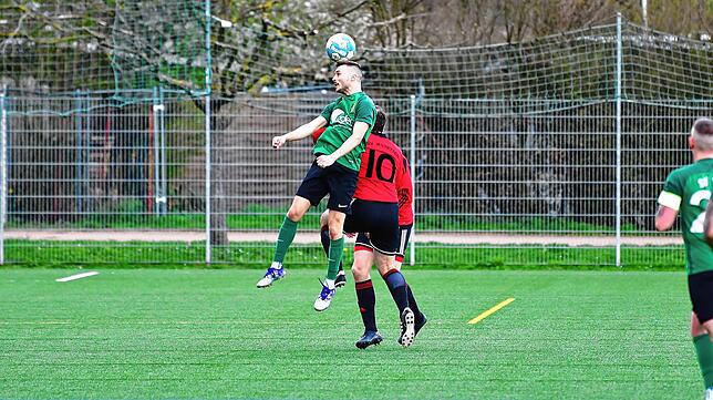 Bild 34: SV Herten besiegt den SV Jestetten im Kellerduell mit 3:2 &ndash; und wir haben Bilder!