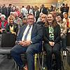 Glückwunsch Fabnian Prause! Der Amtsinhaber wird bei der Bürgermeisterwahl in Dogern wiedergewählt. Hier sitzt er noch vor der ...