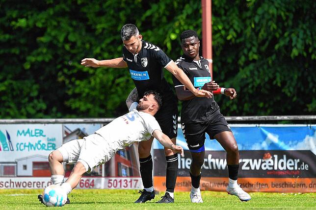 Bild 23: FC Erzingen verliert mit 2:4 bei Spitzenreiter VfR Hausen &ndash; und wir haben Bilder!