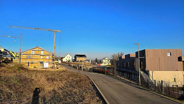 Im Kanalweg in Mühlhofen sind laut dem Bürgermeister inzwischen alle Bauplätze verkauft. Auf dem rund einen Hektar messenden Gebiet ...