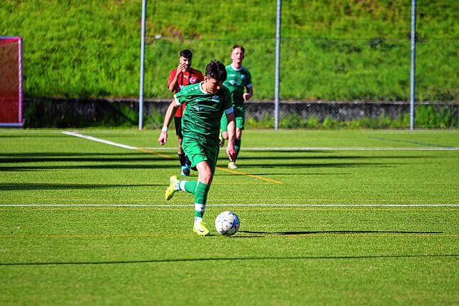 Bild 19: FC 08 Bad Säckingen besiegt den SV Rheintal mit 5:3 – und wir haben Fotos!