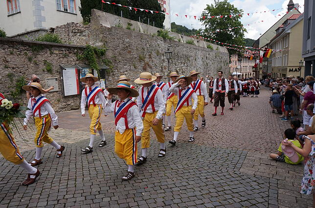 Bild 29: Schwyzertagsumzug in Tiengen 7.7.19