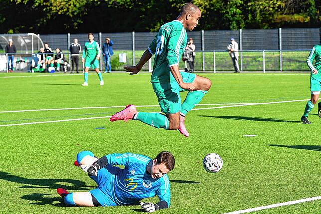 Bild 26: FC Wallbach kassiert beim 1:6 gegen den FC Zell die höchste Niederlage seit über zehn Jahren &ndash; und hier gibt&lsquo;s Bilder!