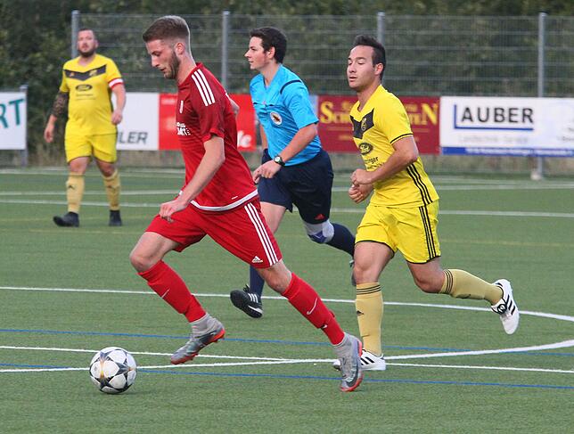 Bild 1: Bilder: FC Bergalingen zieht gegen SV Schwörstadt ins Pokal-Achtelfinale ein