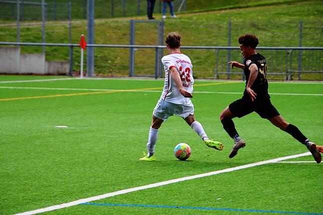 Bild 4: Spitzenreiter! Die A-Jugend des SC Pfullendorf brilliert im Topspiel. Alle Highlights im Video!