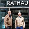 10 und 15 Jahre lang saßen Hermann Leiz (links) und Helmut Villinger im Gemeinderat und diskutierten im Sitzungssaal des Rathauses über ...