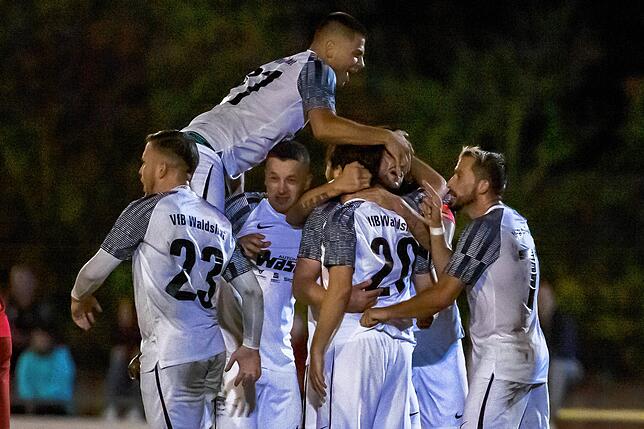 Bild 12: FC Tiengen 08 und VfB Waldshut trennen sich 1:1 &ndash; und wir haben Bilder!