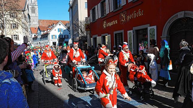 Bild 14: Kinderumzug 2023: Der Rosenmontag gehört den kleinen Mäschgerle