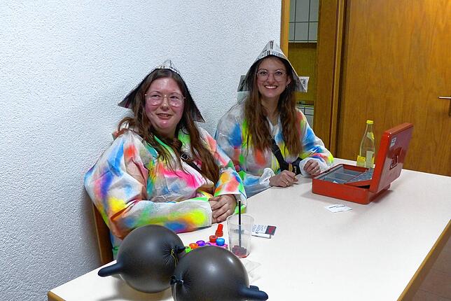 Bild 17: Wiiberfasnet 2025: Die besten Bilder der Hü-Ri-Frauen in Hürrlingen – Ein aufregendes Spektakel!