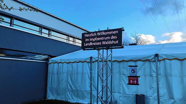 Das Kreisimpfzentrum des Landkreises Waldshut in Tiengen. (Aufnahme vom 06. April 2021)