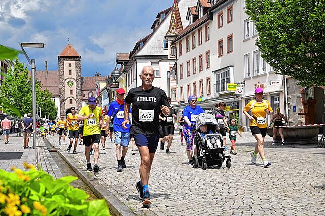 Bild 19: Sie laufen für den guten Zweck – Bilder vom Villinger Stadtlauf