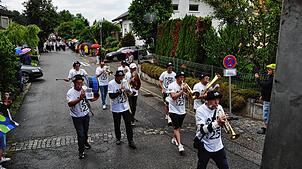 Bild : Der Pfingstmusikfest Jubiläumszug zum 100 Jährigen Bestehen in Leimbach – die schönsten Bilder