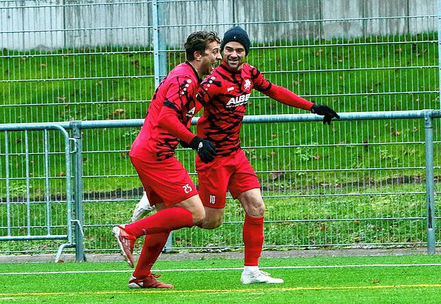 Bild 18: Der TSV Aach-Linz gewinnt sein letztes Spiel des Jahres mit 3:1. Wir haben die besten Bilder!
