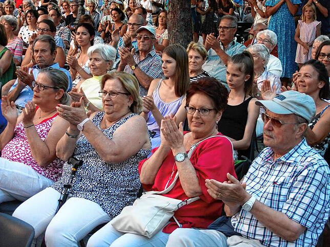 Bild 12: Bilder vom Galakonzert des Jugendblasorchesters zum Hausherrenfest