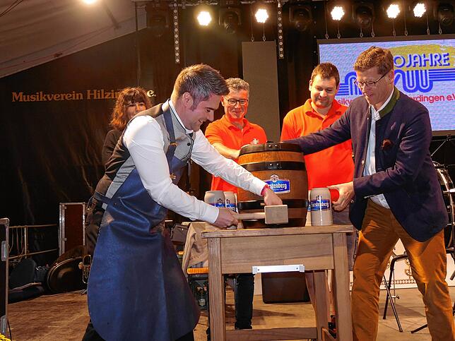 Bild 16: So schön war der Bieranstich auf der Hilzinger Kirchweih