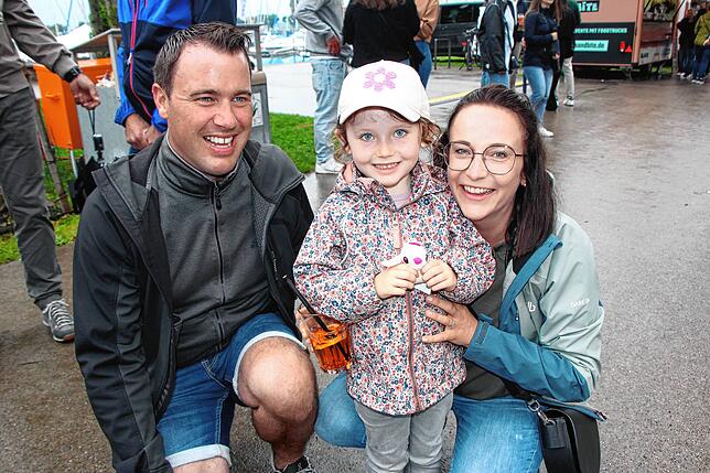 Bild 32: Uhldingen feiert: Die besten Bilder vom ersten Tag des Hafenfestes mit Schrottregatta
