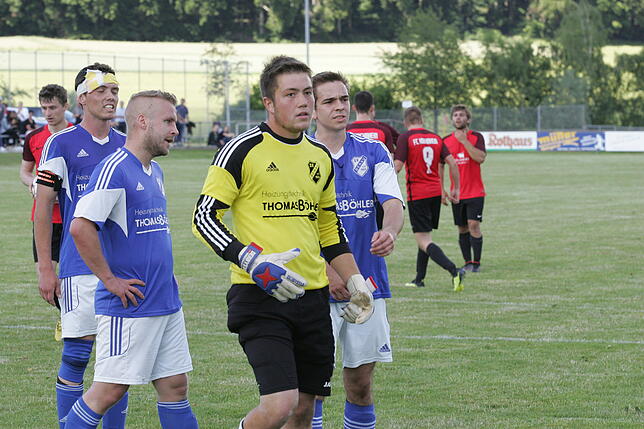 Bild 15: Dramatisches 2:1 gegen SV Berau: FC Hochrhein ist Meister &ndash; wir haben die Bilder!