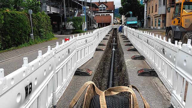 In vollem Gange sind die Arbeiten am Nahwärmenetz in der Talstraße.