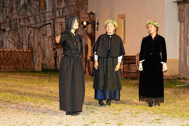 Bild 21: Freilichttheater in Riedern: &bdquo;Zwischen den Welten&ldquo;