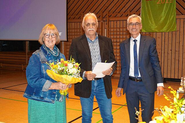 Nach 20 Jahren gab Eugen Trinler, hier mit seiner Frau Elisabeth, den Vorsitz des Herbstmarktausschusses ab.