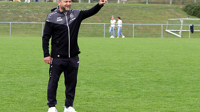 Trainer Ingo Backert und der FC Kluftern
