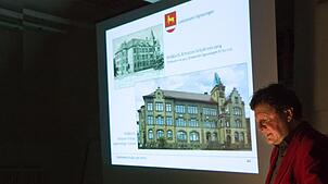 Für Kreisarchivar Edwin Ernst Weber ist die Conradin-Kreutzer-Schule in Meßkirch von 1904 ein wichtiges Baudenkmal aus der Epoche des ...