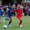 Heimspiel in Jestetten: Luis Weber aus Baltersweil (vorn, gegen Bent Wagner) und der Jestetter Marek Bleise (hinten) spielten mit den ...
