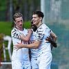 Dominik Emminger (rechts) traf dreimal beim 4:0 des FC 08 Villingen U21 über den SV Linx.