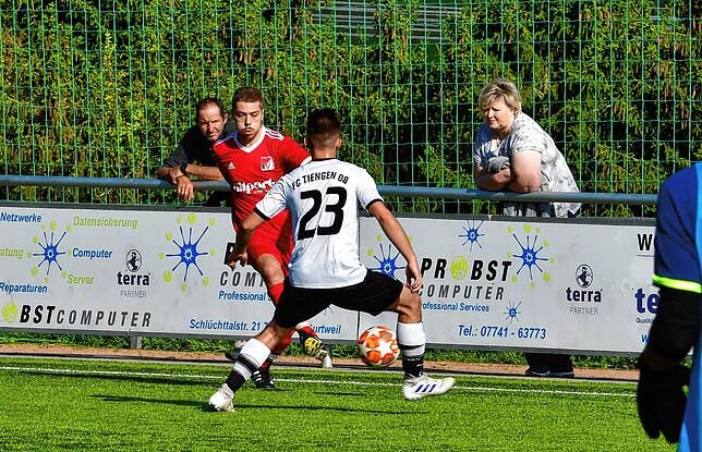 Bild 18: FC RW Weilheim setzt sich im Derby mit 5:3 gegen den FC Tiengen 08 durch &ndash; und wir haben Bilder!