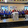 Obernarrenpolizist Tony Pinkert mit seiner Truppe in der Fahrkantine.