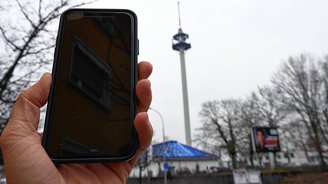 Ein Mobilfunkmast an der Ecke Bahnhofstraße/Romeiasstraße in Richtung Südstadt. Die Telekom will nun ein Mobilfunkmast beim Wadfriedhof ...