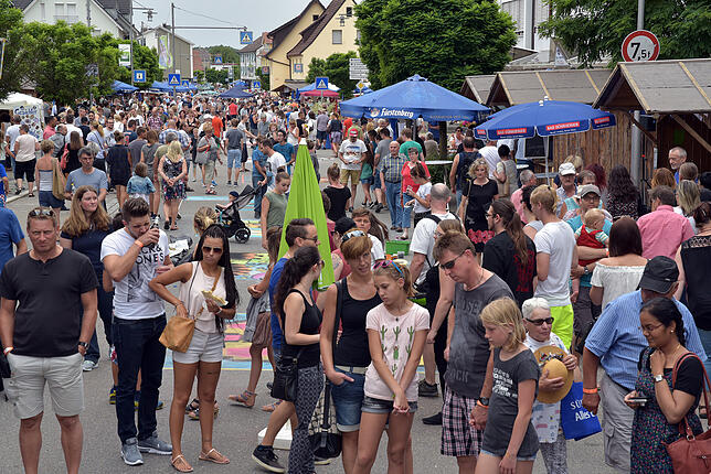 Das Festival der Straßenmaler in Blumberg zieht Tausende Zuschauer in seinen Bann.