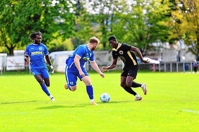 Bild 21: Unsere große Bildergalerie vom 8:1-Sieg des TSV Singen in der Verbandsliga gegen den FC Waldkirch