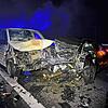 Der Autobahnzubringer bei Suhr gleicht einem Trümmerfeld. Diese Autos sind nur noch Schrott.