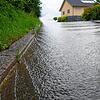 Wasser wo keines sein sollte: Im gesamten Stadtgebiet von Engen kam es von Donnerstag auf Freitag zu Überschwemmungen. Das Bild zeigt ...