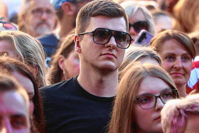 Bild 24: Open Air in Meersburg: Samu Haber verzaubert Fans