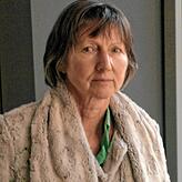 Marianne Riegger hat das Fotobuch über die Geschichte der Kutmühle und über ihre Großmutter zusammengestellt.