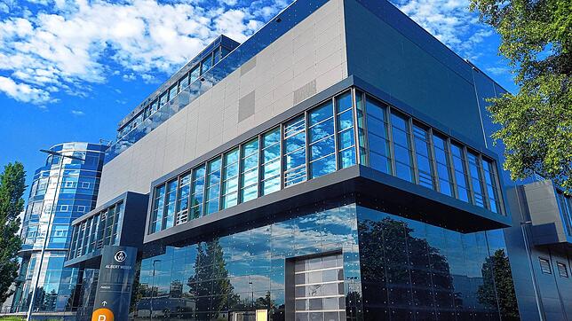 Die Albert Weber GmbH und ihre Schwesterunternehmen sind der mit Abstand größte Arbeitgeber in Markdorf. Nun gibt es erstmals in der ...