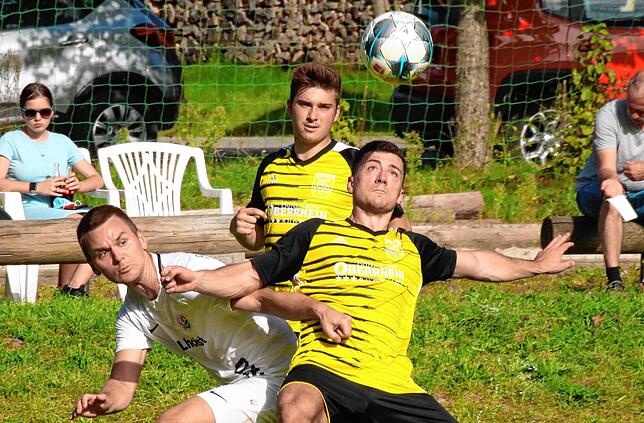 Bild 1: SV Eichsel muss gegen den FC Huttingen mit einem 1:1 zufrieden sein &ndash; und wir haben die Bilder!