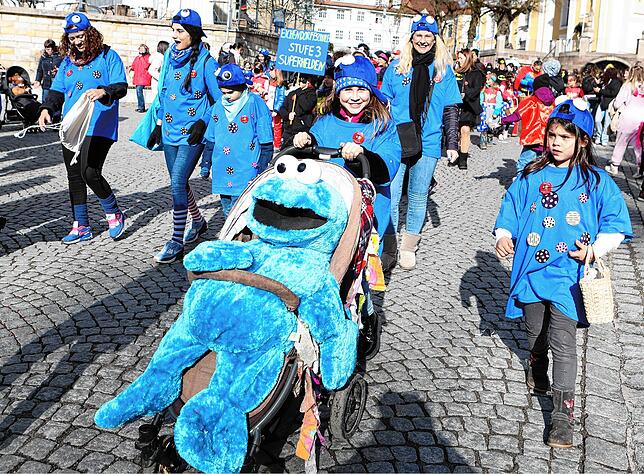 Bild 13: Donaueschingen: Kinderumzug zum Schmutzigen Donnerstag begeistert die Stadt – Bilder!