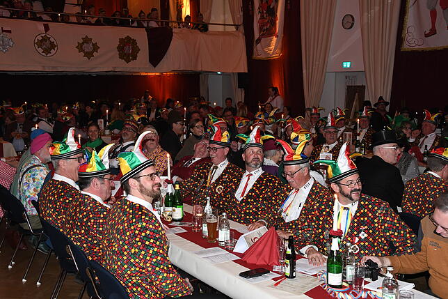 Voll besetzt: Der Saal des Bürgerhauses Adler Post.
