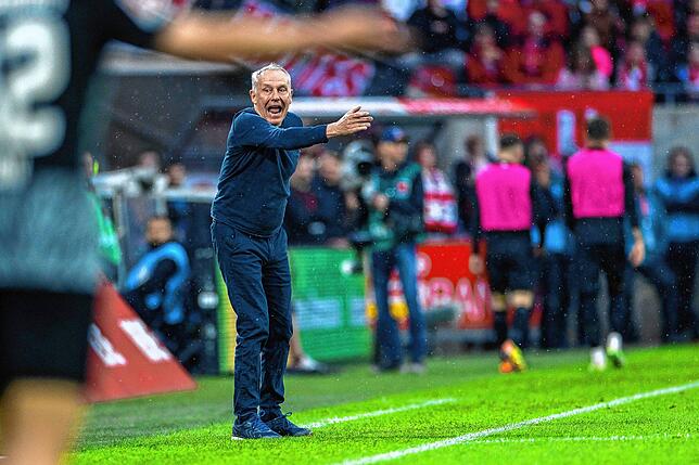 Freiburgs Trainer Christian Streich.