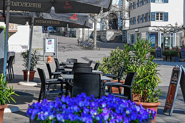 &bdquo;Tote Hose&ldquo; auf dem Seetorplatz: Die Schließung vieler Geschäfte sorgt für eine geringere Frequenz in der Radolfzeller ...