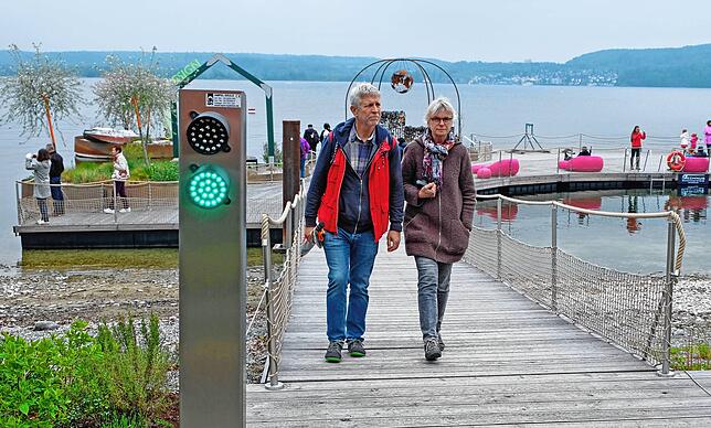 Die Kontrollampeln, die den Besucherstrom in einzelnen Bereichen regulieren, waren meistens grün – hier beim Zugang zum ...