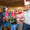 Mit Trinkbarem und Rosen treich beschenkt wurden Prinz Axel und Prinzessin Joana &bdquo;zum Volk&ldquo; verabschiedet. Narrenvater II ...