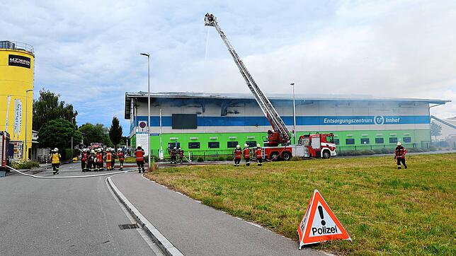 In einem Entsorgungszentrum in Kreuzlingen ist am Mittwoch, 9. Juli, ein Feuer ausgebrochen.