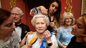 Die Wachsfigur der inzwischen verstorbenen Königin Elizabeth II. bei Madame Tussauds in London (Archivbild). Seit fast 200 Jahren steht ...